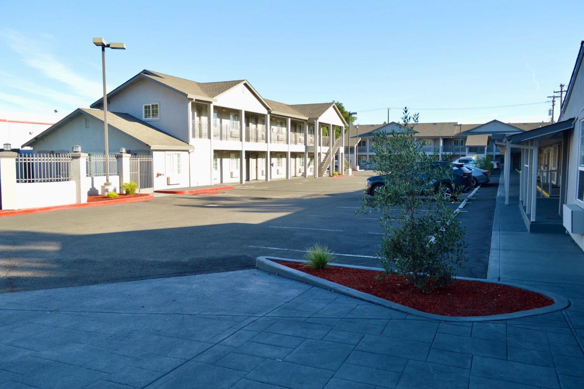Fairview Inn&Suites Healdsburg Extérieur photo
